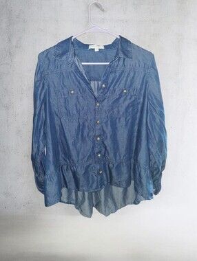 Women's Blue Chambray Button-Front Shirt with Peplum Hem